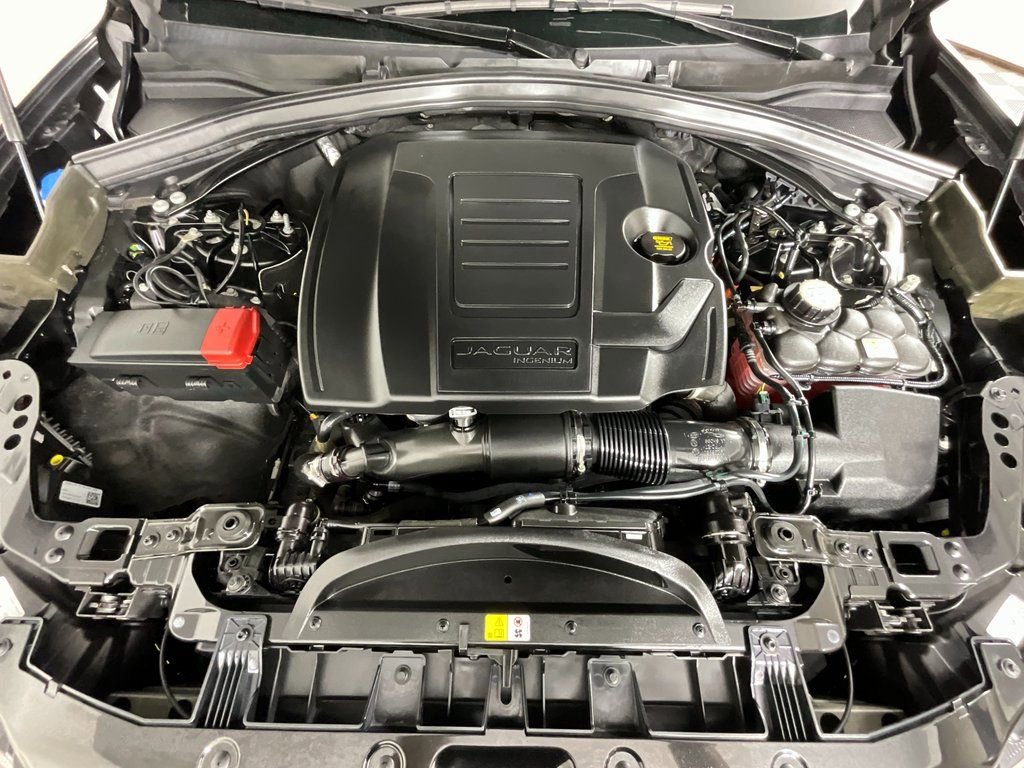 Used 2022 Jaguar F-PACE S image 29
