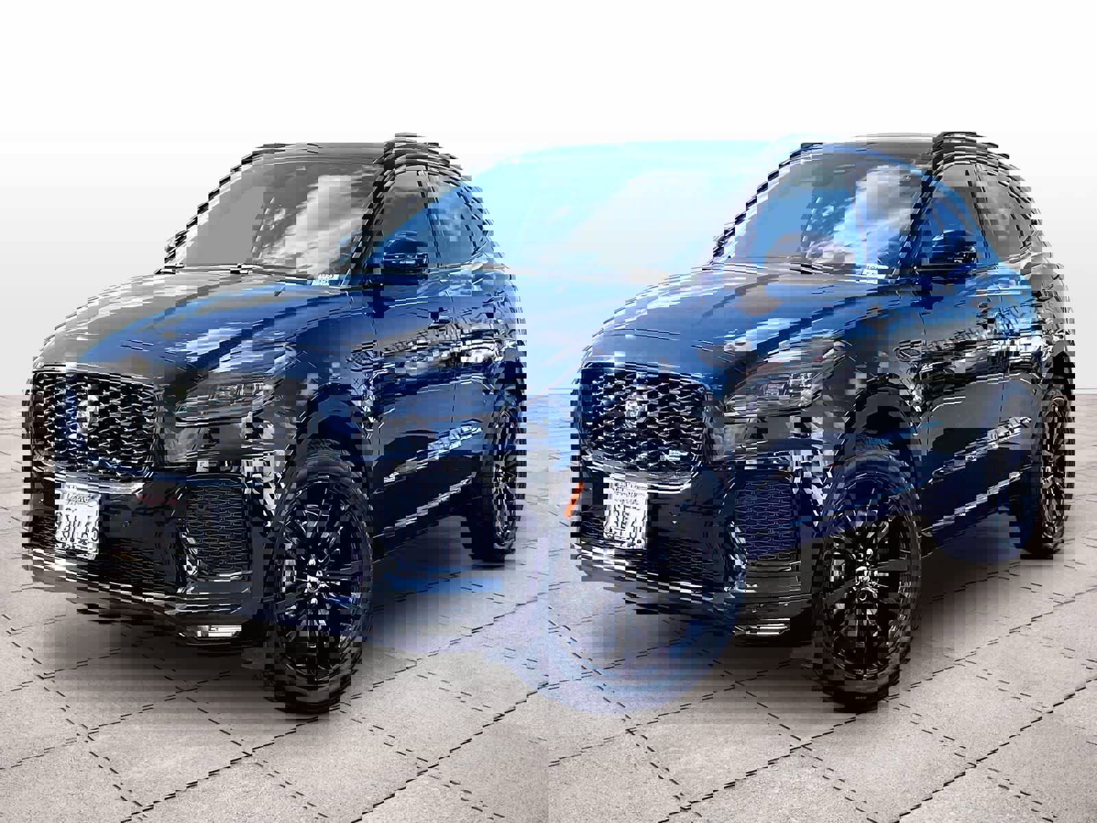 Used 2024 Jaguar E-PACE R-Dynamic SE image 1