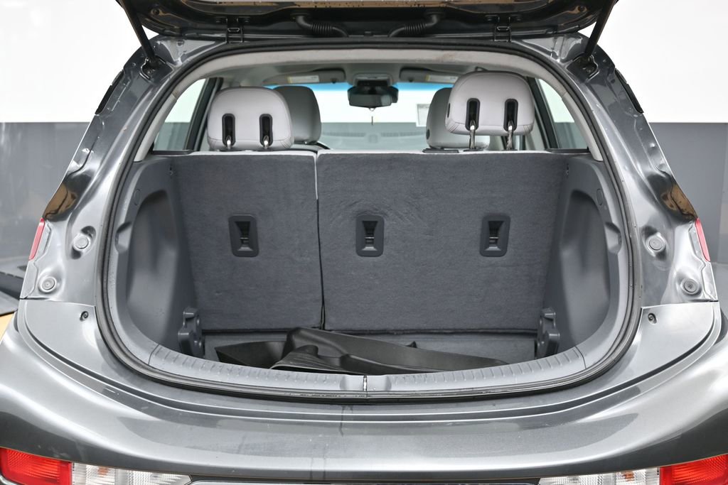 Used 2018 Chevrolet Bolt Premier w/ Driver Confidence II Package image 13