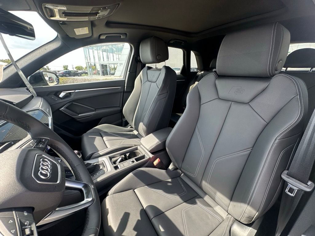 New 2025 Audi Q3 2.0T Premium image 16