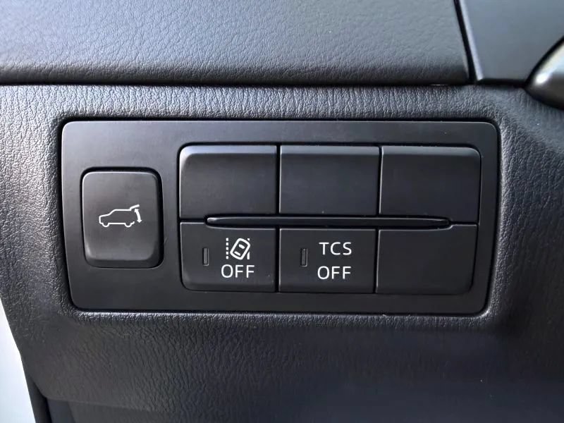 Used 2018 MAZDA CX-9 Touring FWD image 45