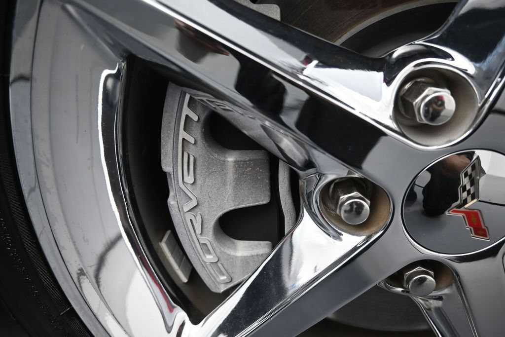 Used 2011 Chevrolet Corvette Convertible w/ Preferred Equipment Group RWD image 30