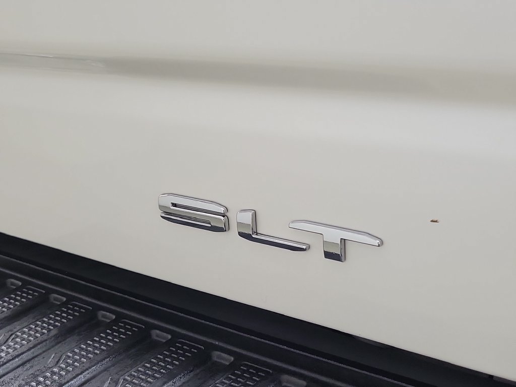 Used 2023 GMC Sierra 1500 SLT w/ SLT Premium Package AWD/4WD image 7