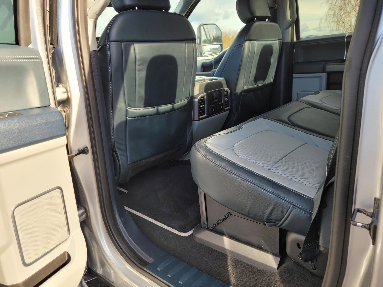 Used 2022 Ford F250 Limited image 13