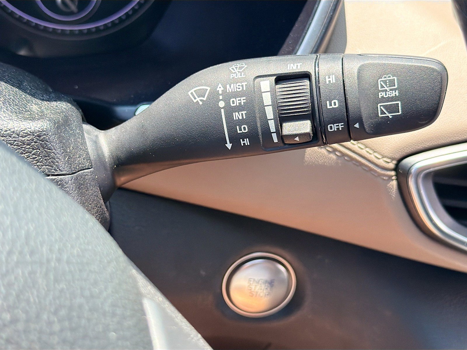 Used 2023 Hyundai Santa Fe SEL FWD image 18