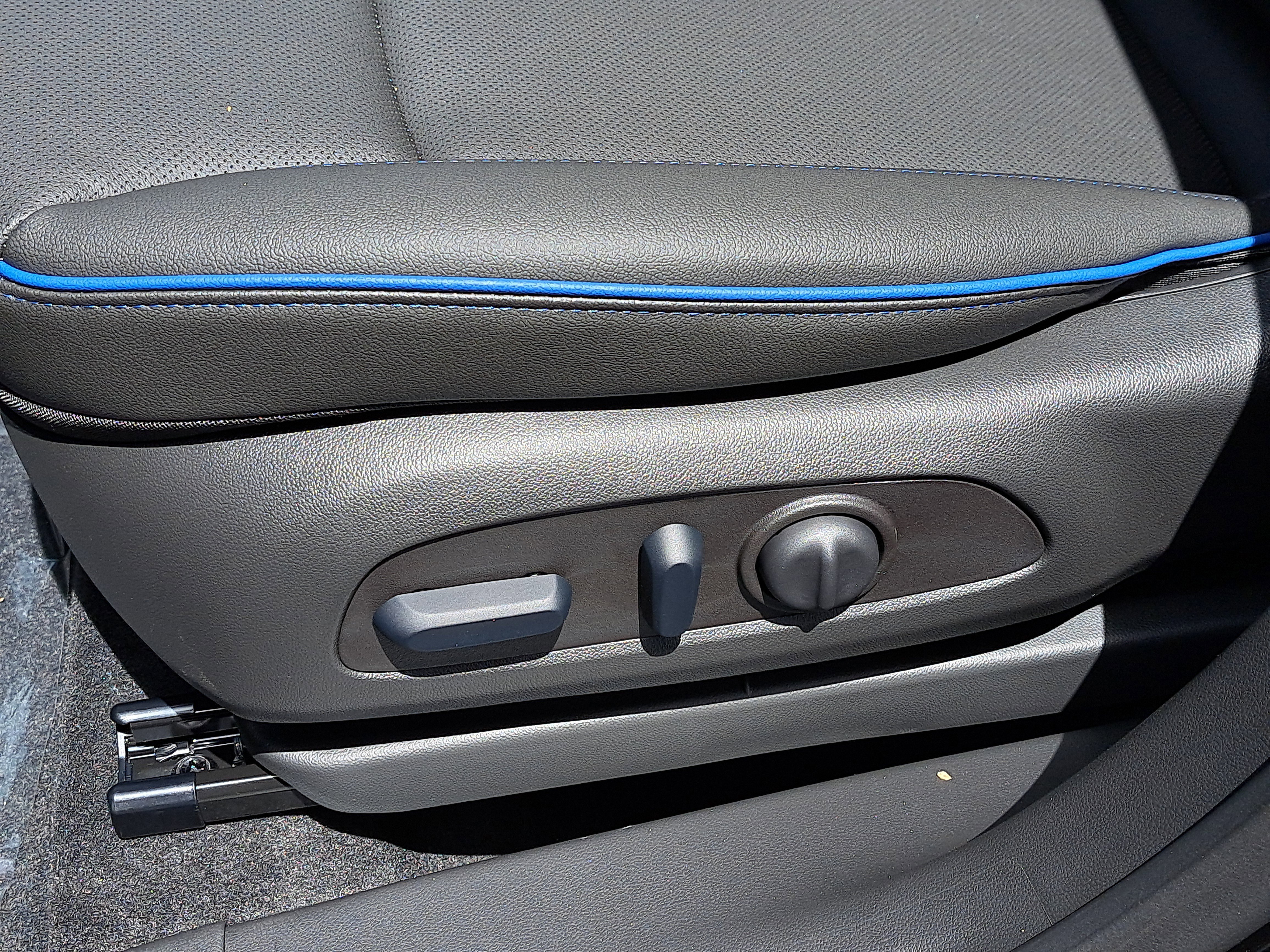 New 2026 Buick Encore GX Sport Touring w/ Comfort Package image 24