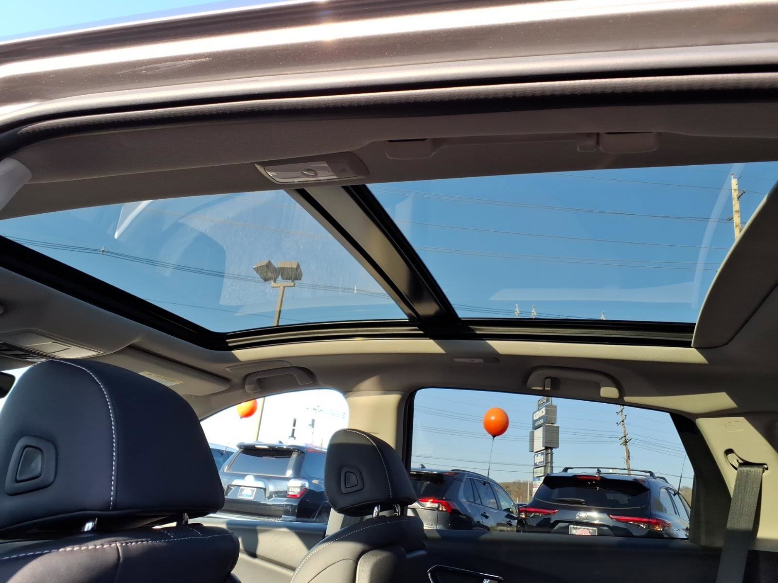 Used 2024 Acura RDX SH-AWD w/ Technology Package image 11