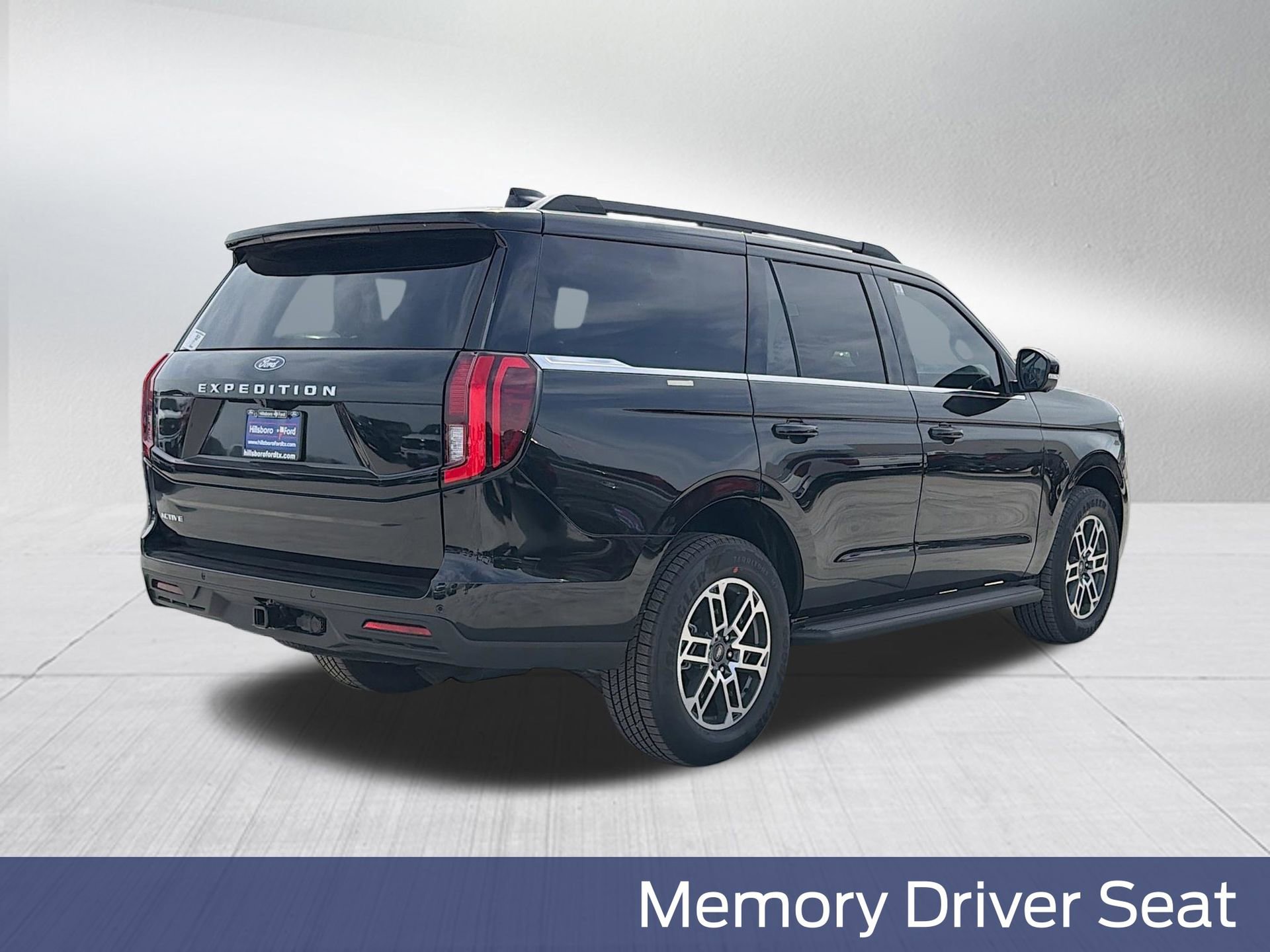 New 2026 Ford Expedition Active image 6