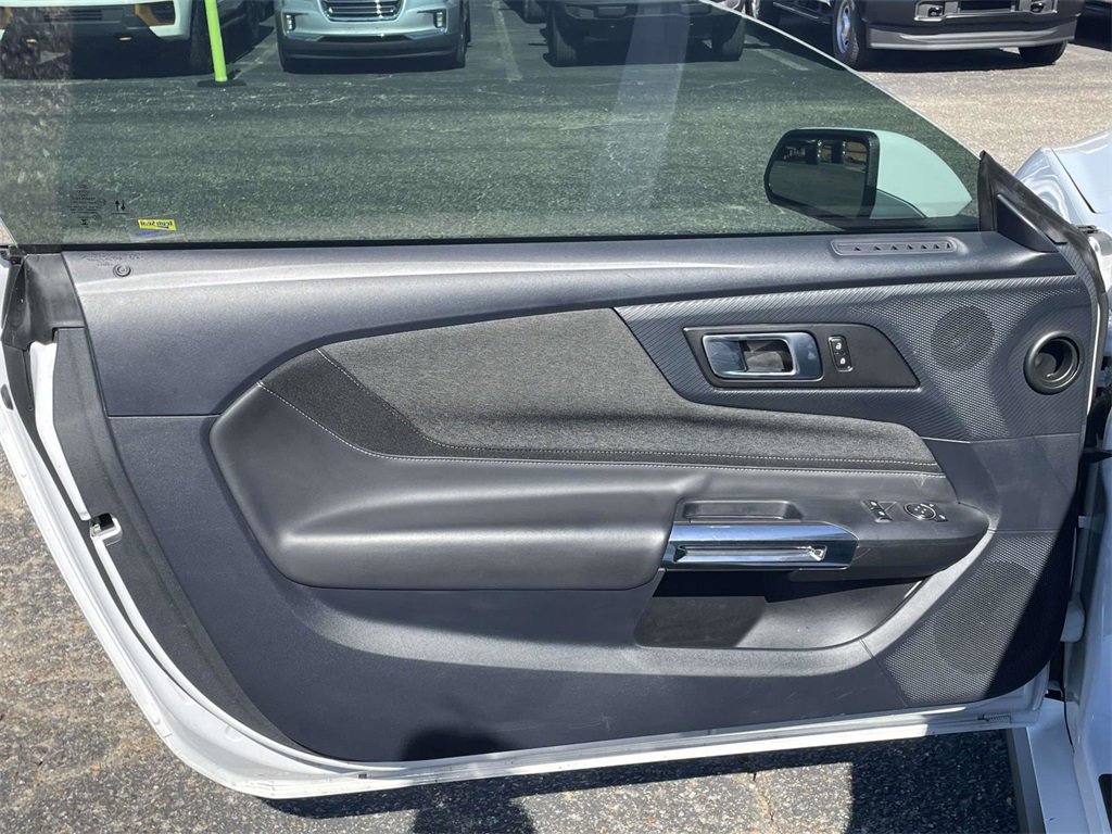 Used 2024 Ford Mustang Coupe image 14