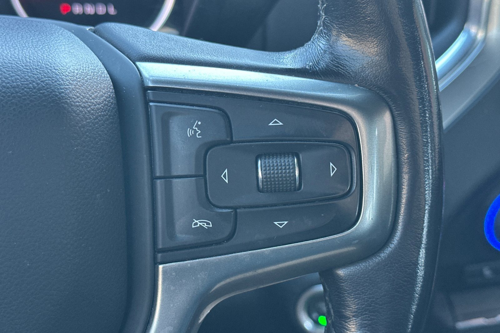 Used 2021 Chevrolet Silverado 1500 LT Trail Boss image 38