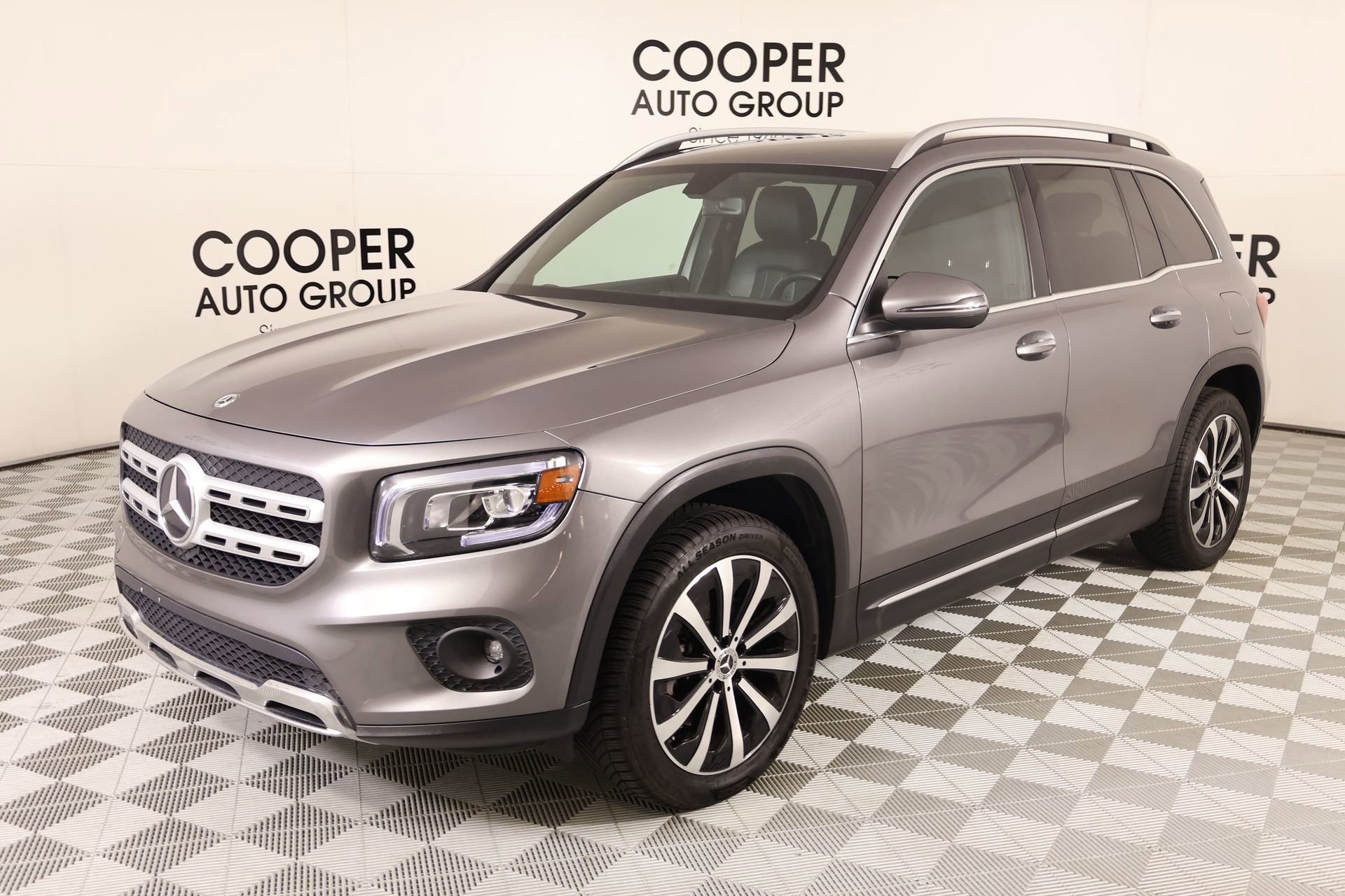 Used 2023 Mercedes-Benz GLB 250 image 9