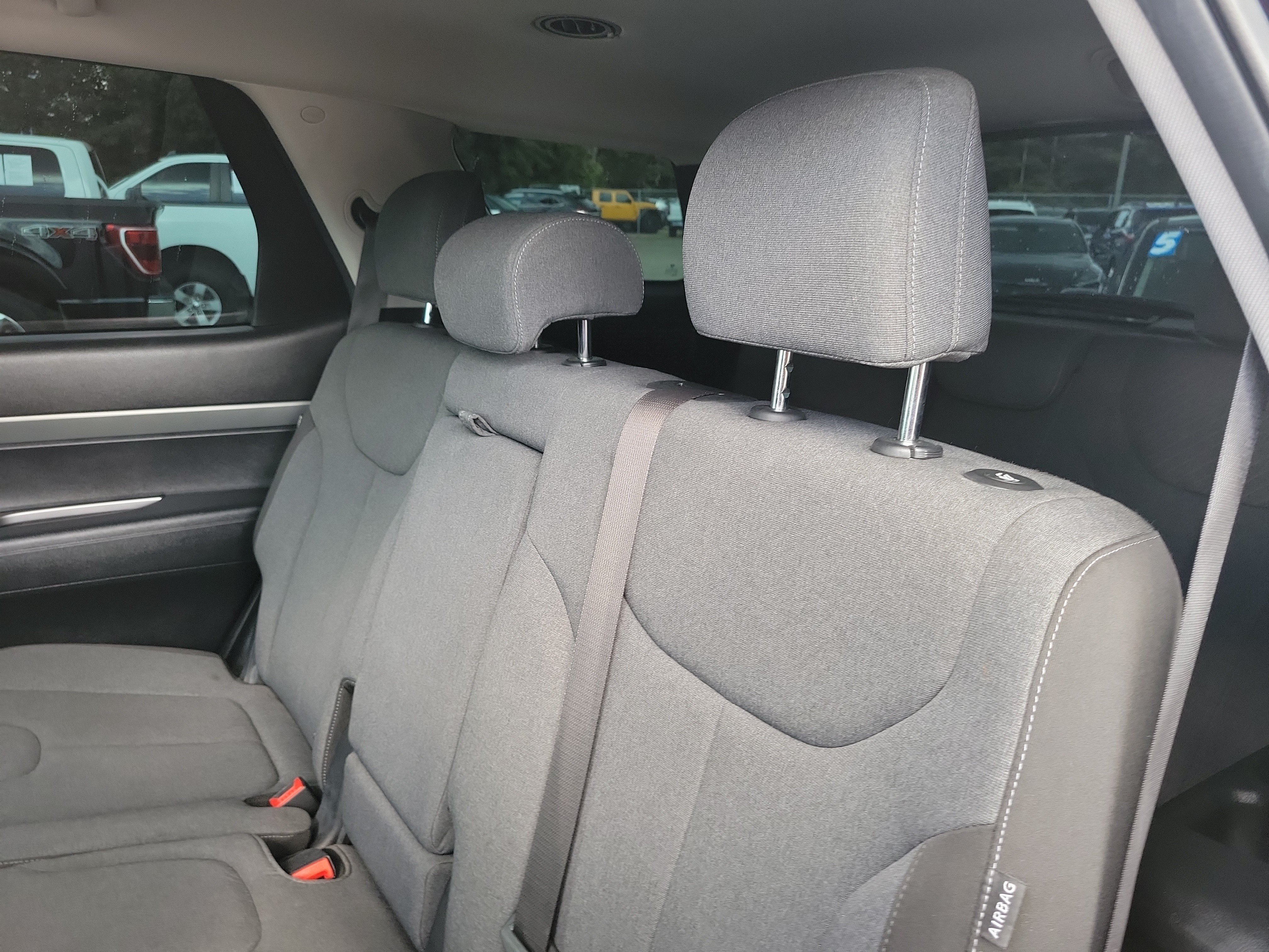 Used 2023 Hyundai Palisade SE AWD/4WD image 11