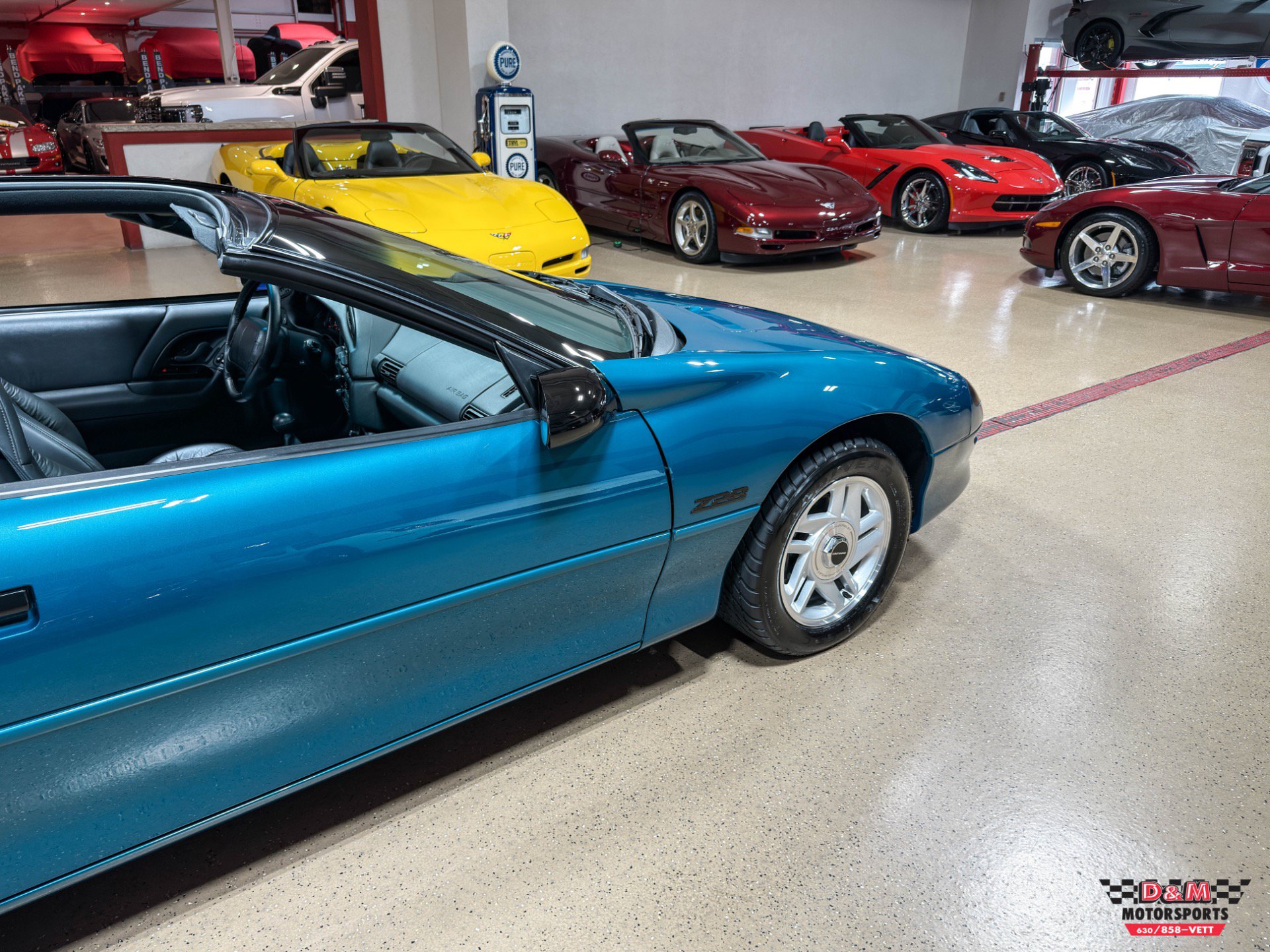 Used 1995 Chevrolet Camaro Z28 RWD image 50