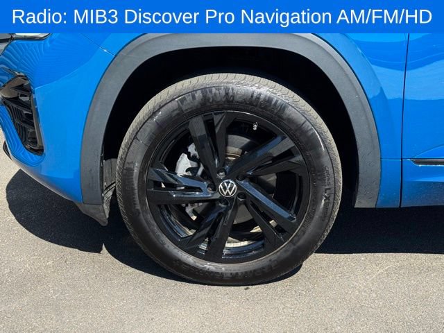 Used 2025 Volkswagen Atlas Cross Sport SEL R-Line AWD/4WD image 13