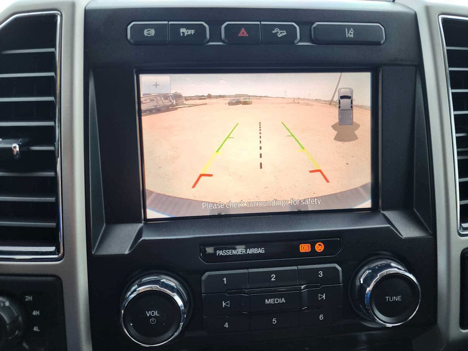 Used 2020 Ford F350 Lariat w/ Lariat Ultimate Package AWD/4WD image 26