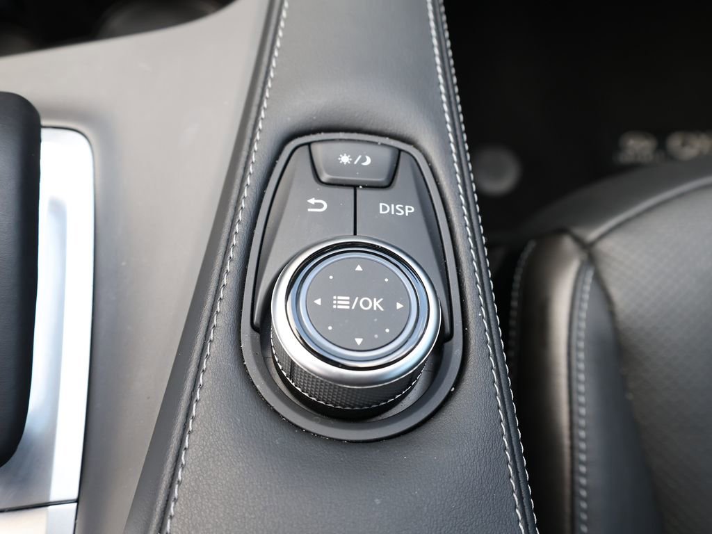 Certified 2025 INFINITI QX50 Luxe AWD/4WD image 29