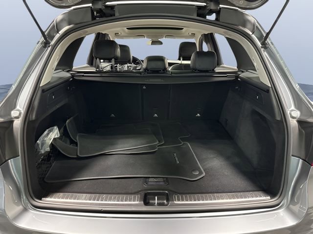 Used 2019 Mercedes-Benz GLC 300 4MATIC image 11
