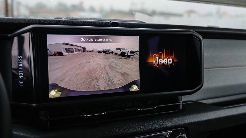 New 2026 Jeep Gladiator Sport image 25