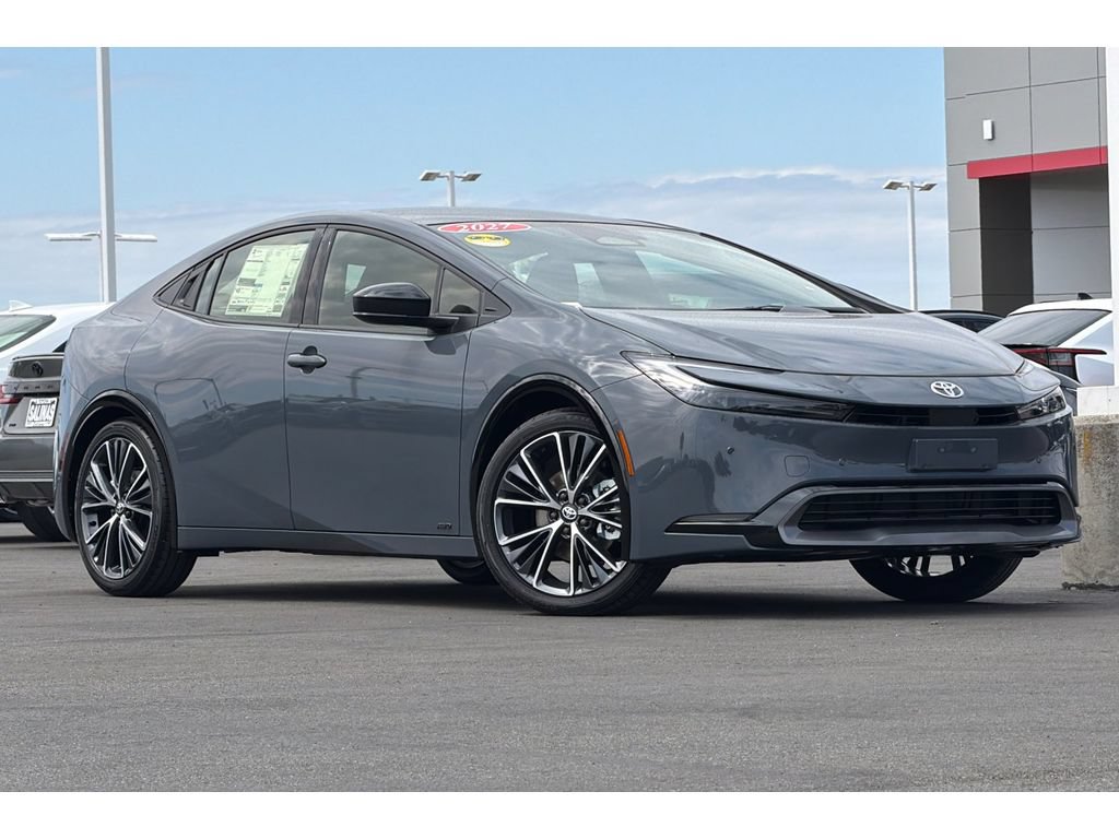 New 2027 Toyota Prius XLE AWD/4WD image 2
