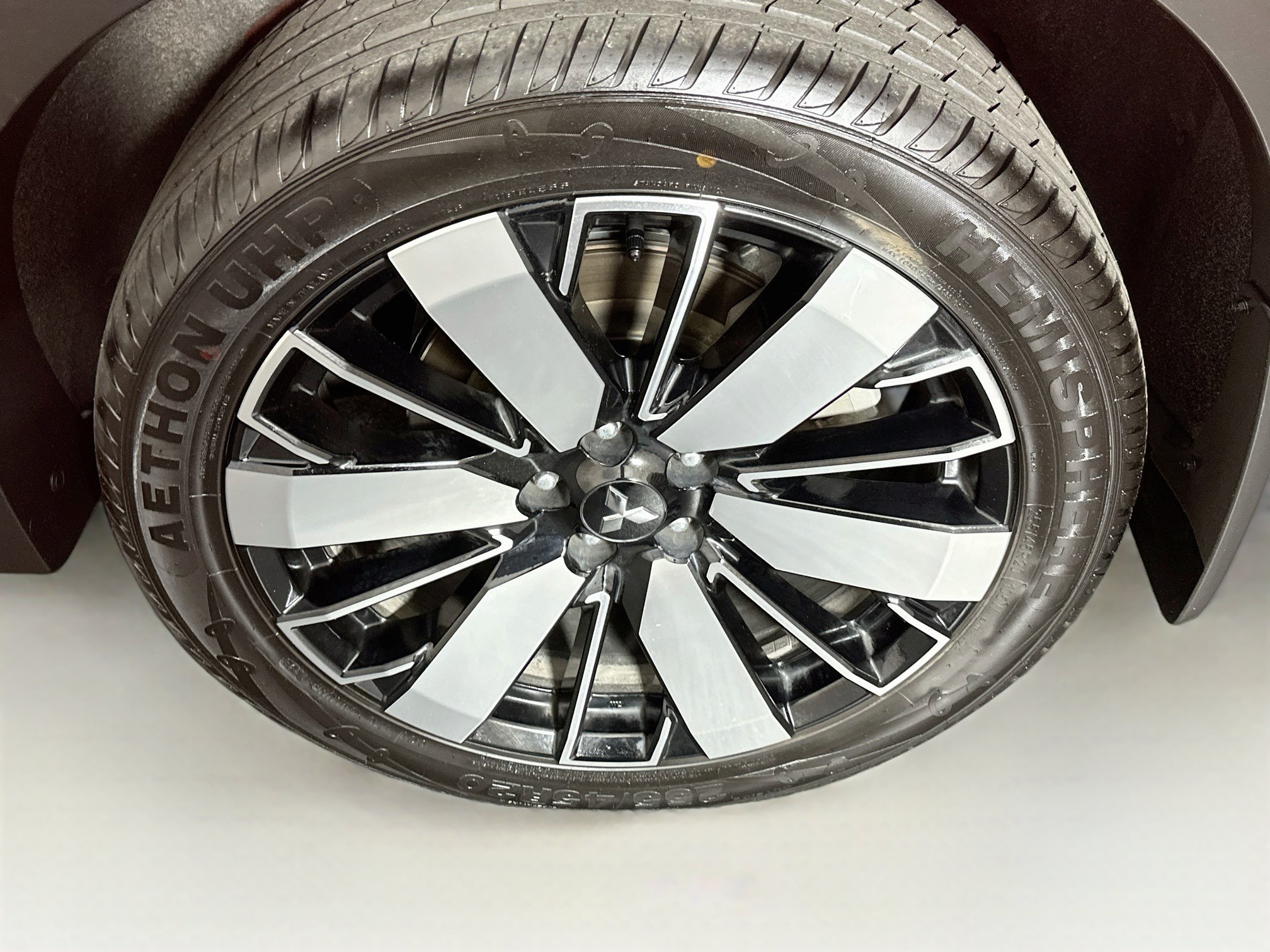 Used 2025 Mitsubishi Outlander SE FWD image 11