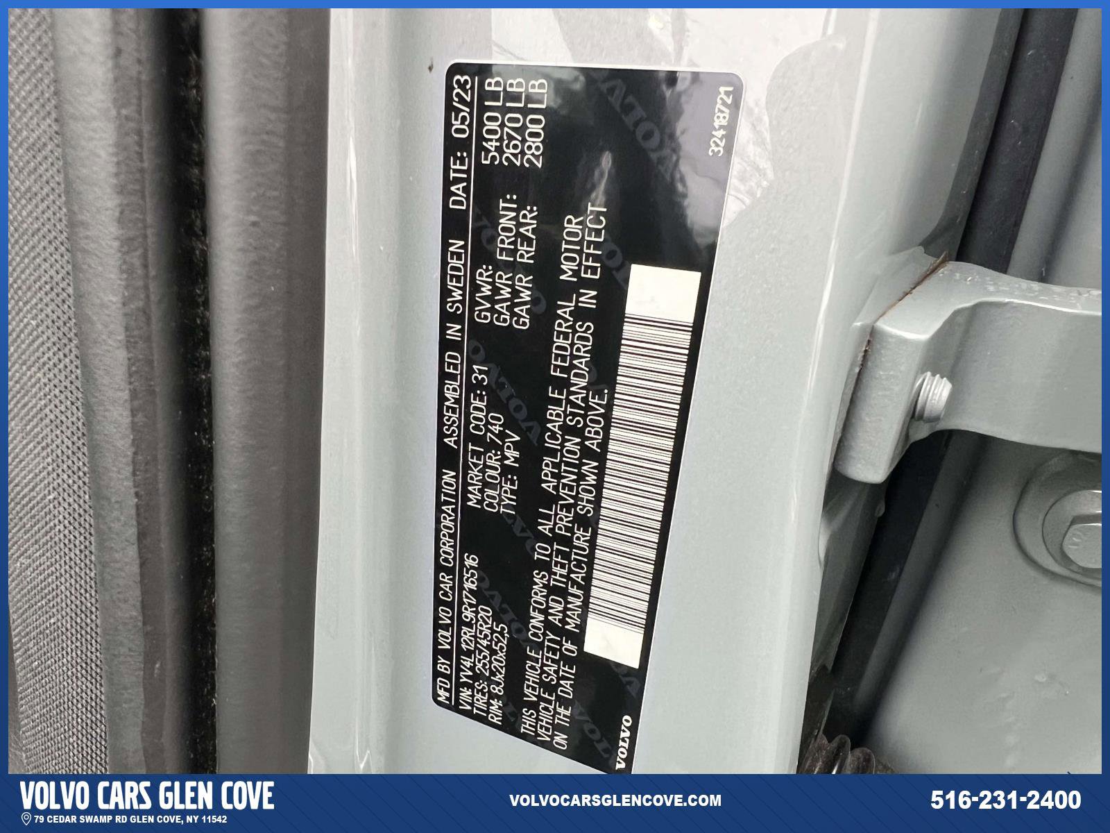 Used 2024 Volvo XC60 B5 Plus w/ Protection Package Premier image 18