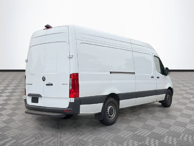 Certified 2025 Mercedes-Benz Sprinter 2500 image 7