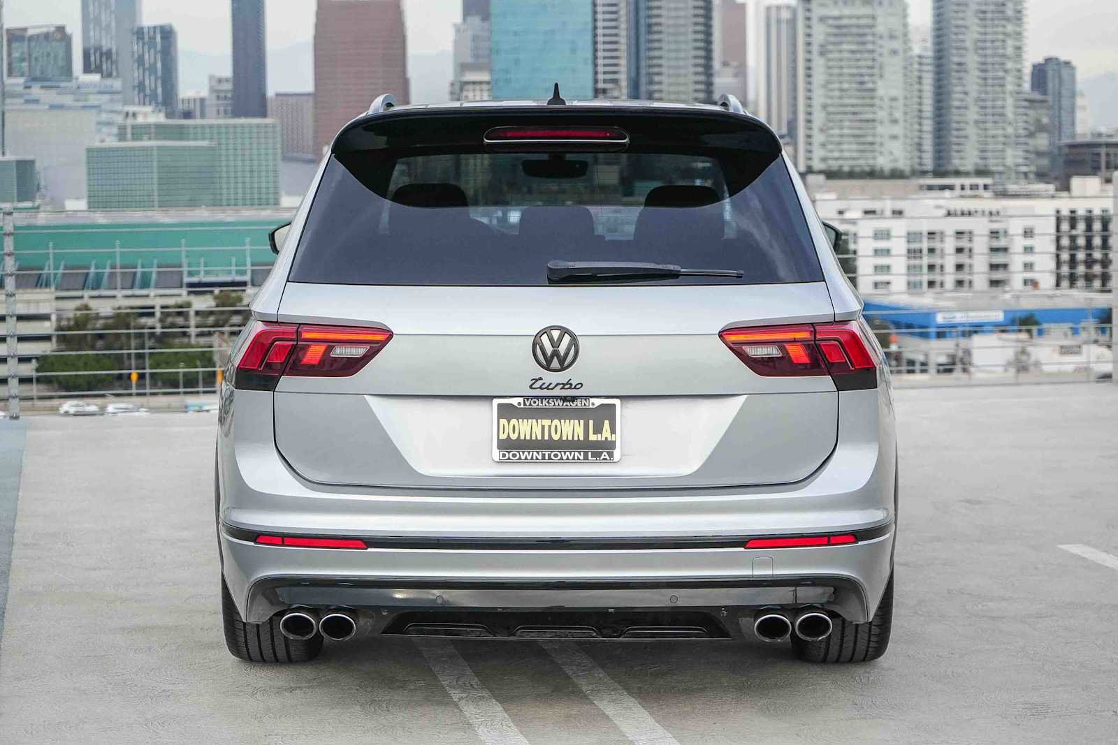 Used 2020 Volkswagen Tiguan SE R-Line image 7