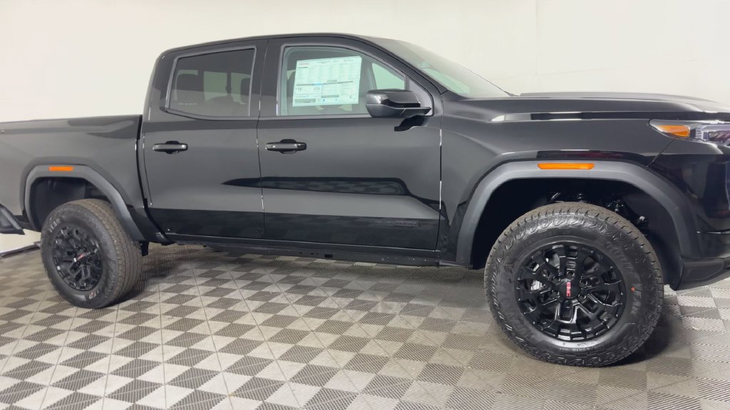 New 2026 GMC Canyon Elevation w/ Convenience Package AWD/4WD image 2