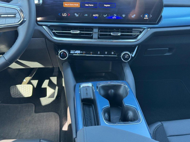 New 2026 Chevrolet Equinox EV LT FWD image 9