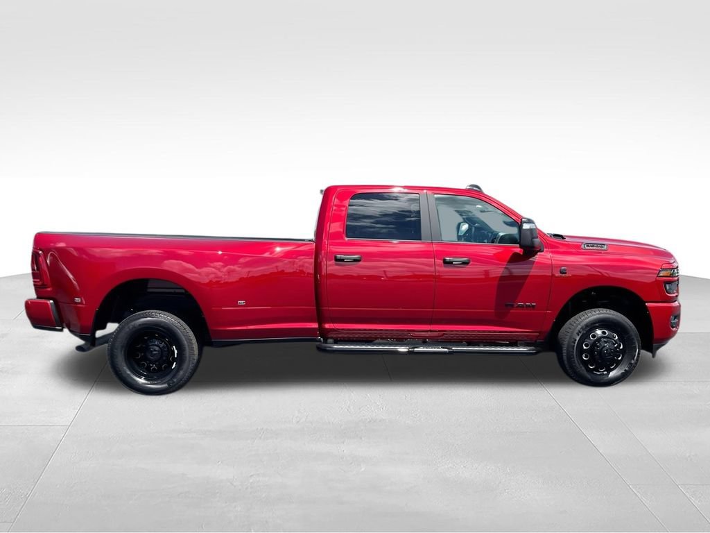New 2026 RAM 3500 Big Horn AWD/4WD image 9