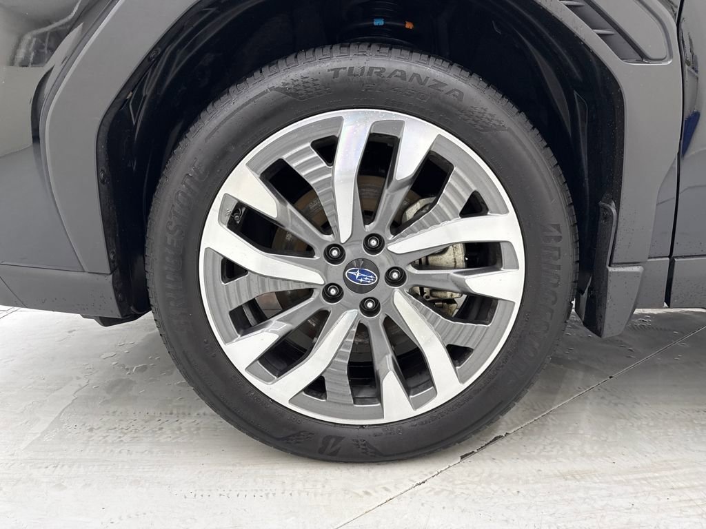 Used 2025 Subaru Forester Touring w/ Touring Package image 9