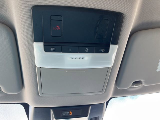 Used 2025 Nissan Rogue SV image 27