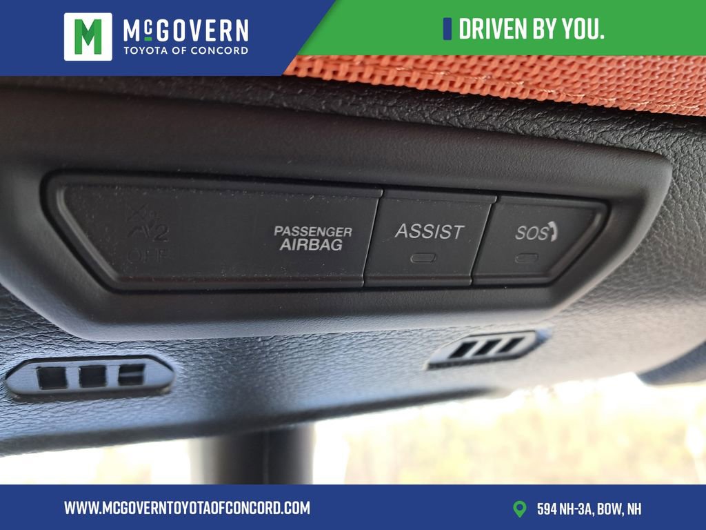 Used 2022 Jeep Gladiator Mojave w/ LED Lighting Group AWD/4WD image 22