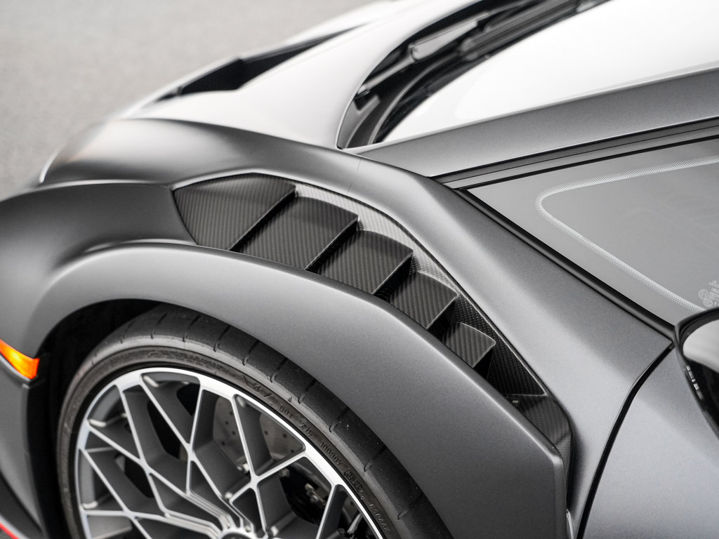 Used 2023 Lamborghini Huracan STO RWD image 46