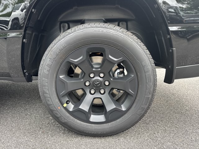 New 2026 RAM 1500 Express AWD/4WD image 19