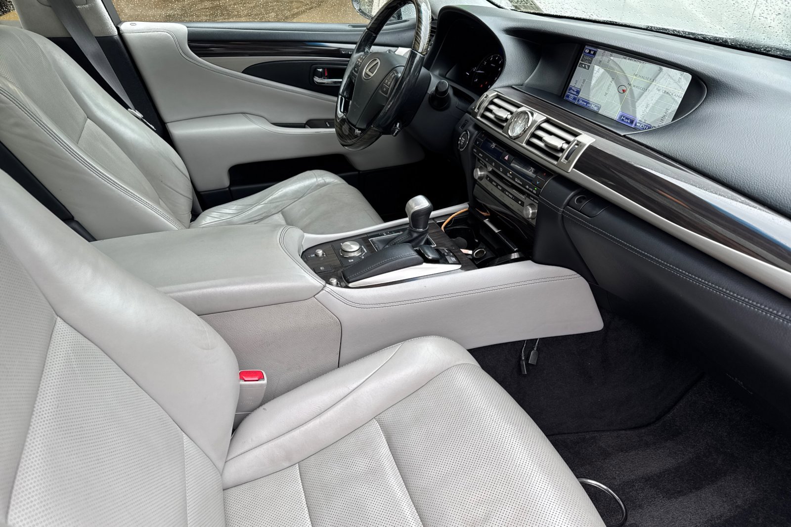 Used 2013 Lexus LS 460 w/ Comfort Pkg image 15