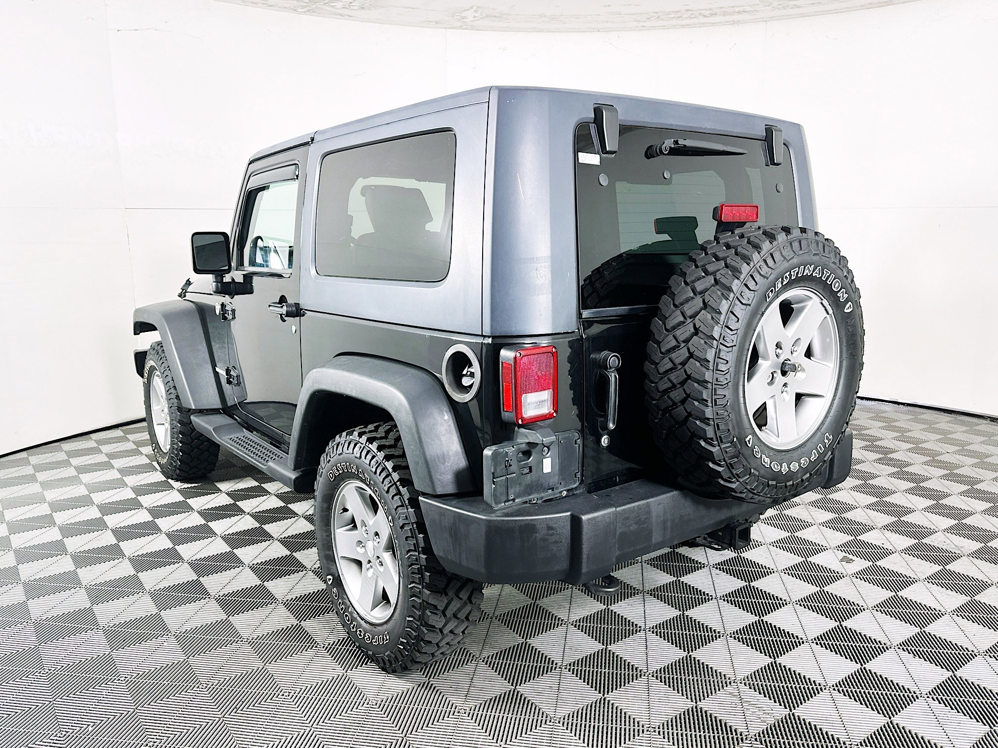 Used 2010 Jeep Wrangler Rubicon w/ Dual Top Group image 5