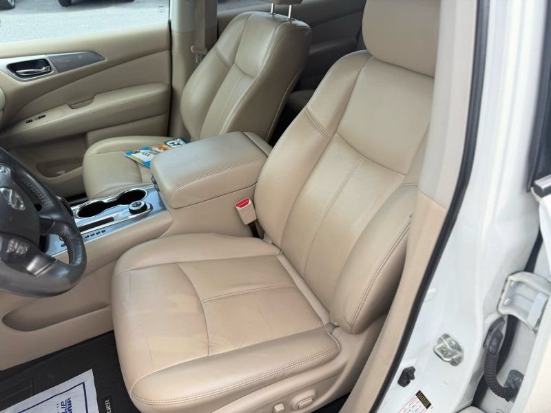 Used 2017 Nissan Pathfinder SL AWD/4WD image 12