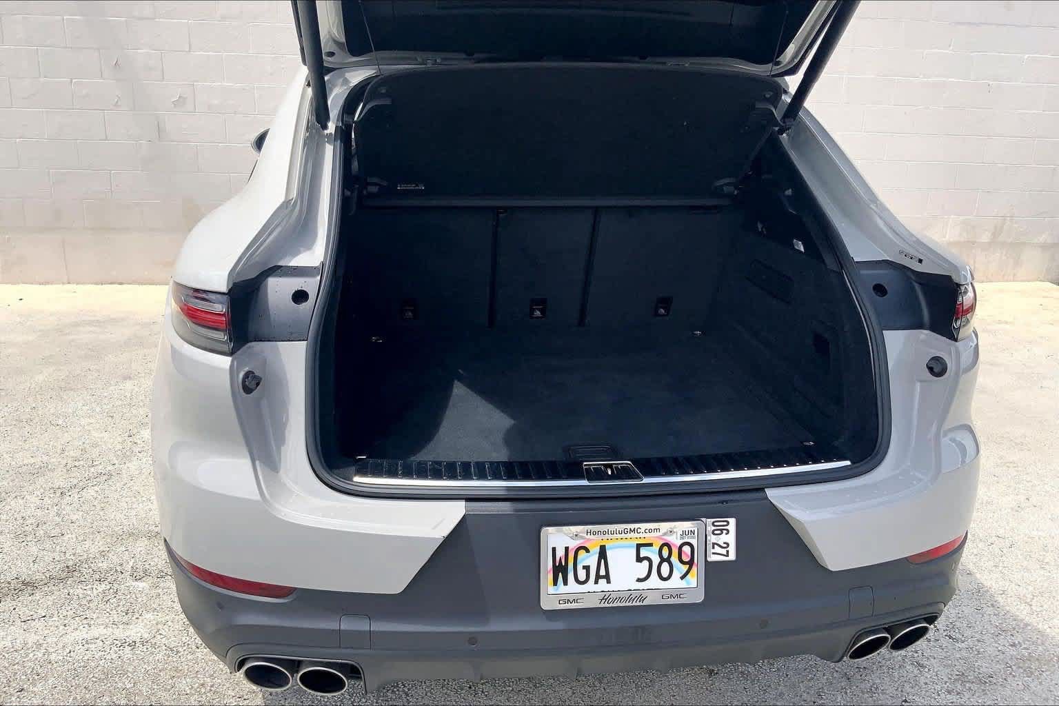 Used 2021 Porsche Cayenne S AWD/4WD image 18
