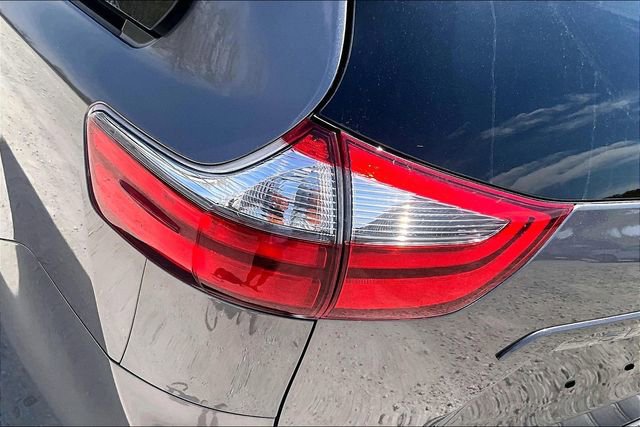 Used 2020 Toyota Sienna XLE w/ XLE Navigation Package FWD image 30