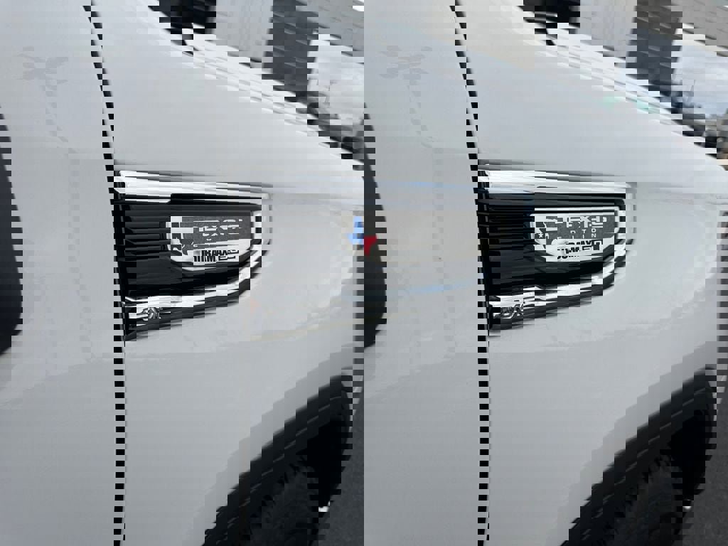 Used 2023 GMC Sierra 1500 SLT image 22