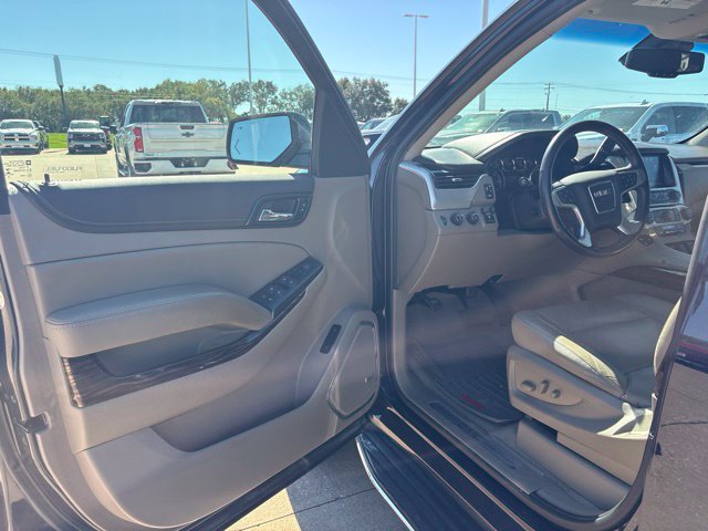 Used 2019 GMC Yukon SLT w/ Open Road Package AWD/4WD image 7