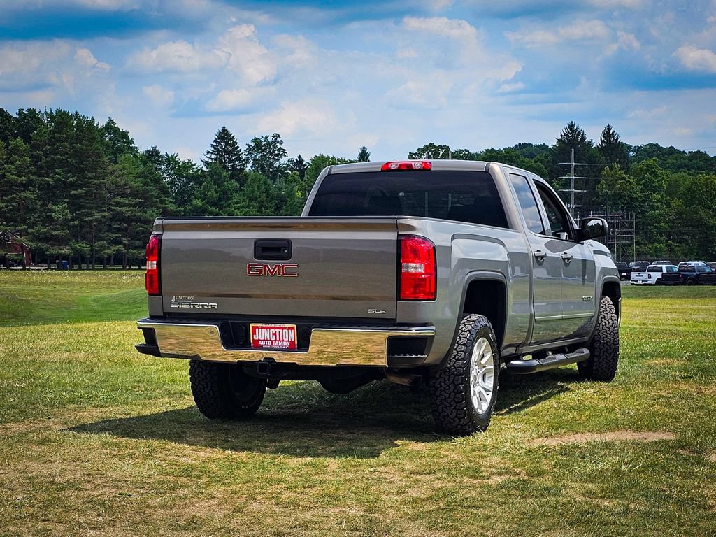 Used 2017 GMC Sierra 1500 SLE w/ SLE Value Package AWD/4WD image 3