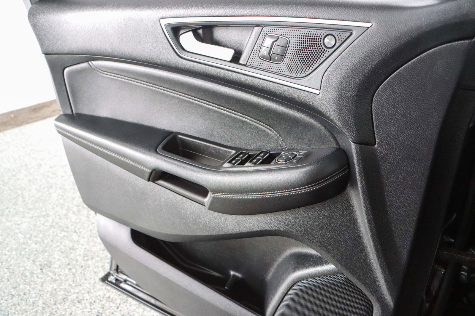 Used 2021 Ford Edge Titanium w/ Cargo Accessory Package FWD image 21