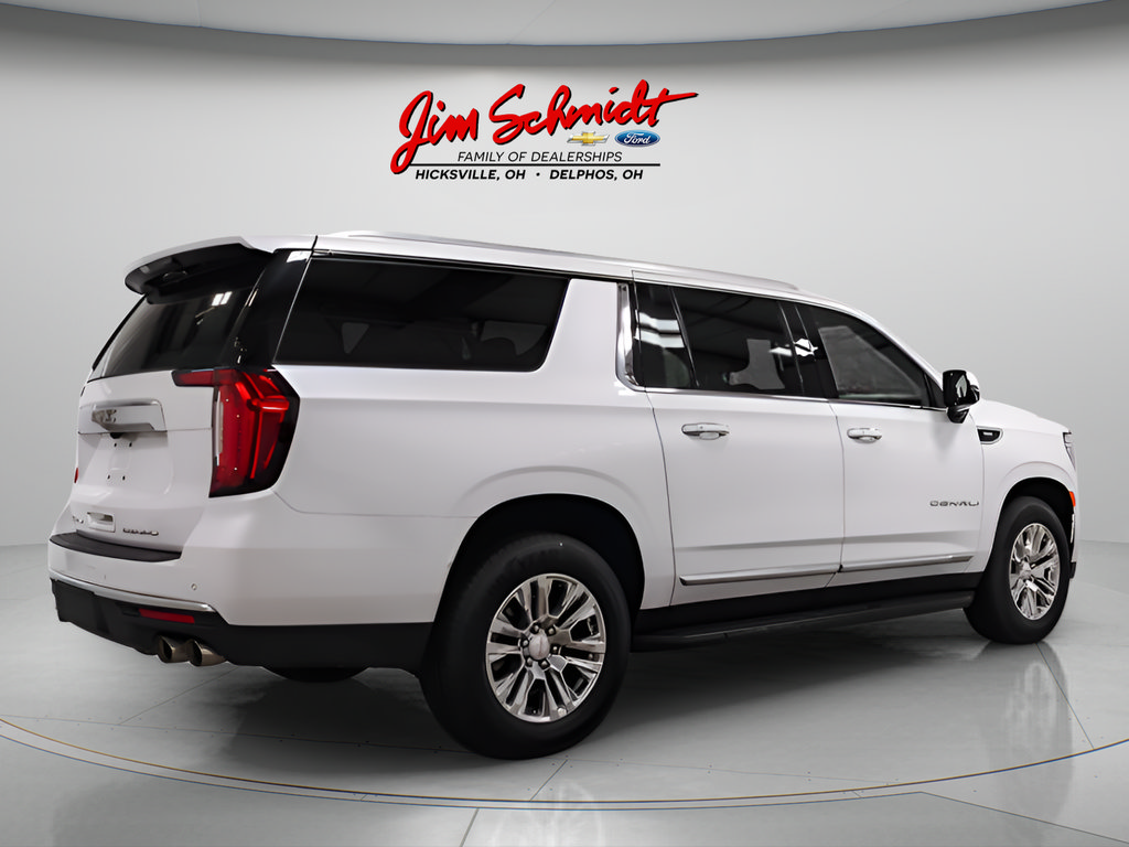 Used 2023 GMC Yukon XL Denali AWD/4WD image 6