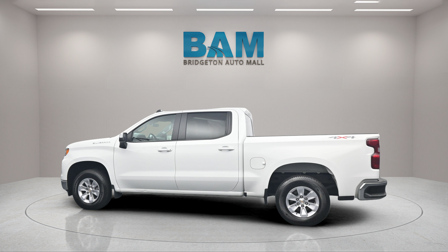 Used 2026 Chevrolet Silverado 1500 LT AWD/4WD image 4