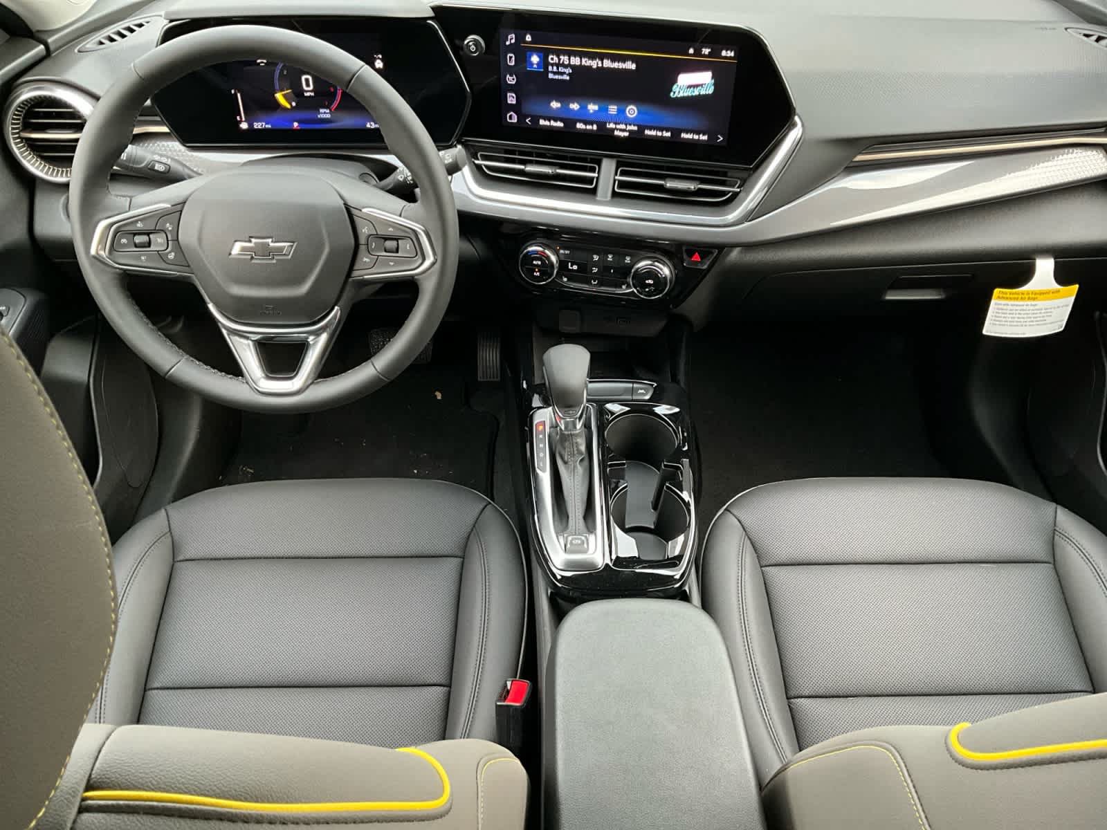Used 2026 Chevrolet Trax ACTIV w/ Sunroof Package FWD image 10