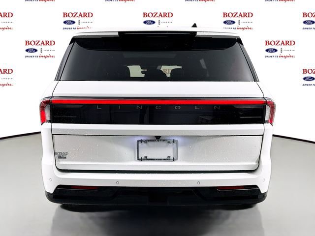 New 2025 Lincoln Navigator Reserve w/ Jet Appearance Package image 6