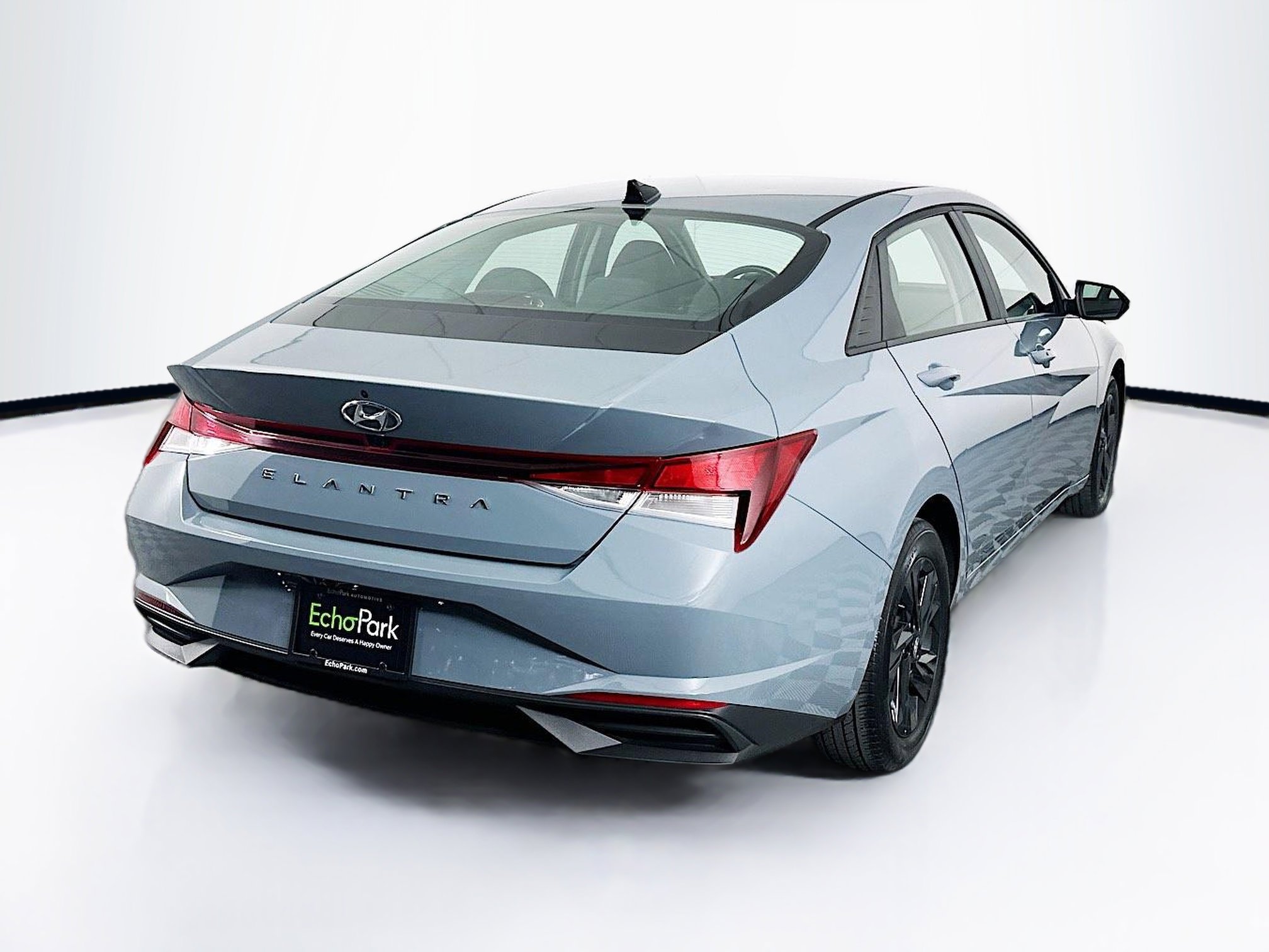 Used 2023 Hyundai Elantra SEL image 9