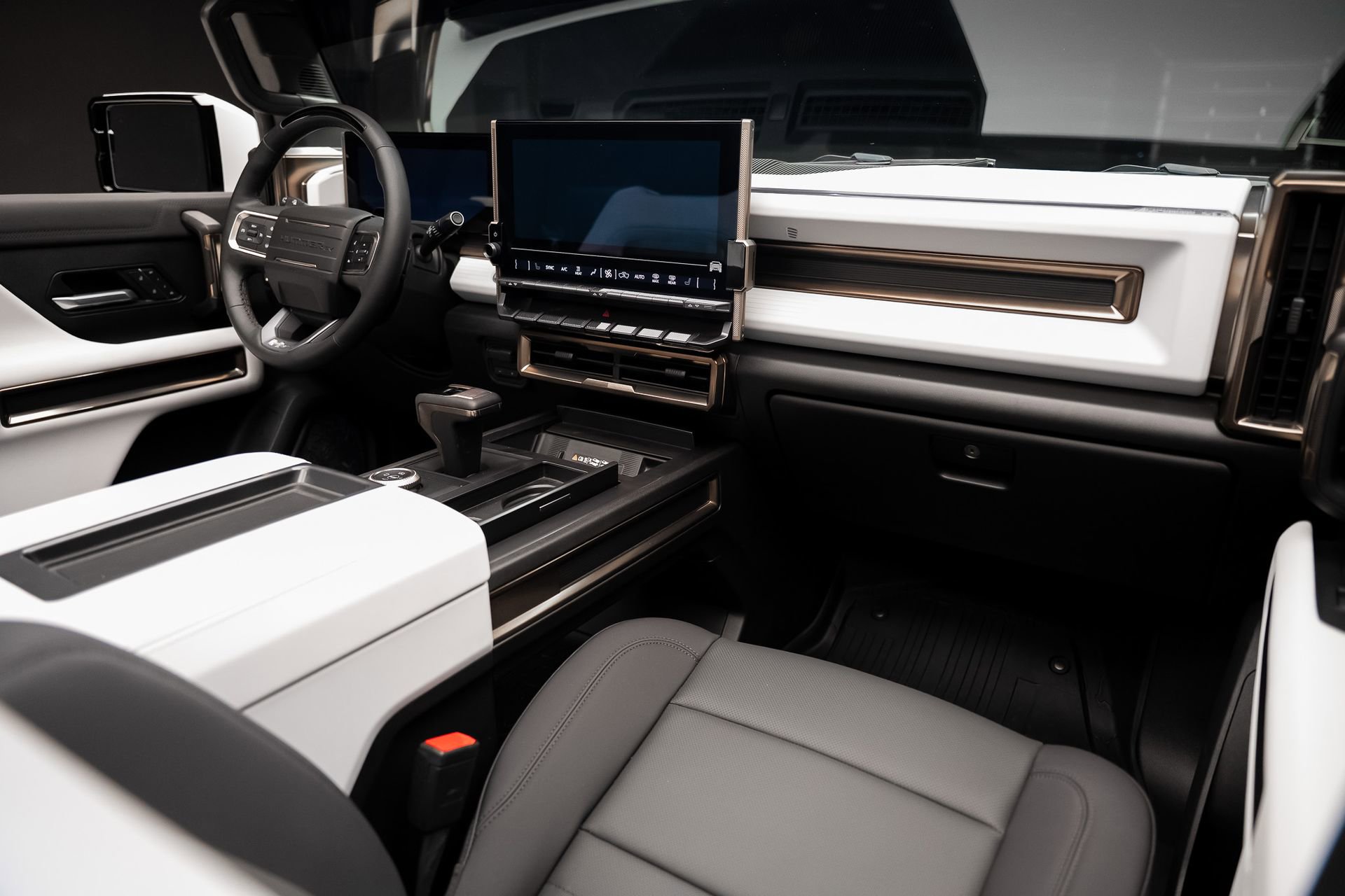 Used 2024 GMC Hummer EV 2X w/ Extreme Off-Road Package image 62